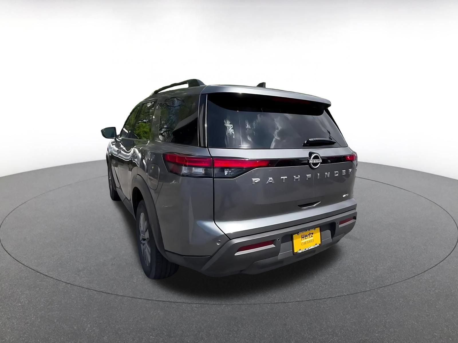 Thumbnail: 2025 Nissan Pathfinder - 10