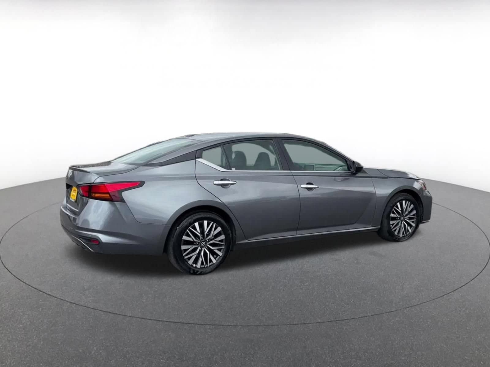 Thumbnail: 2025 Nissan Altima - 14