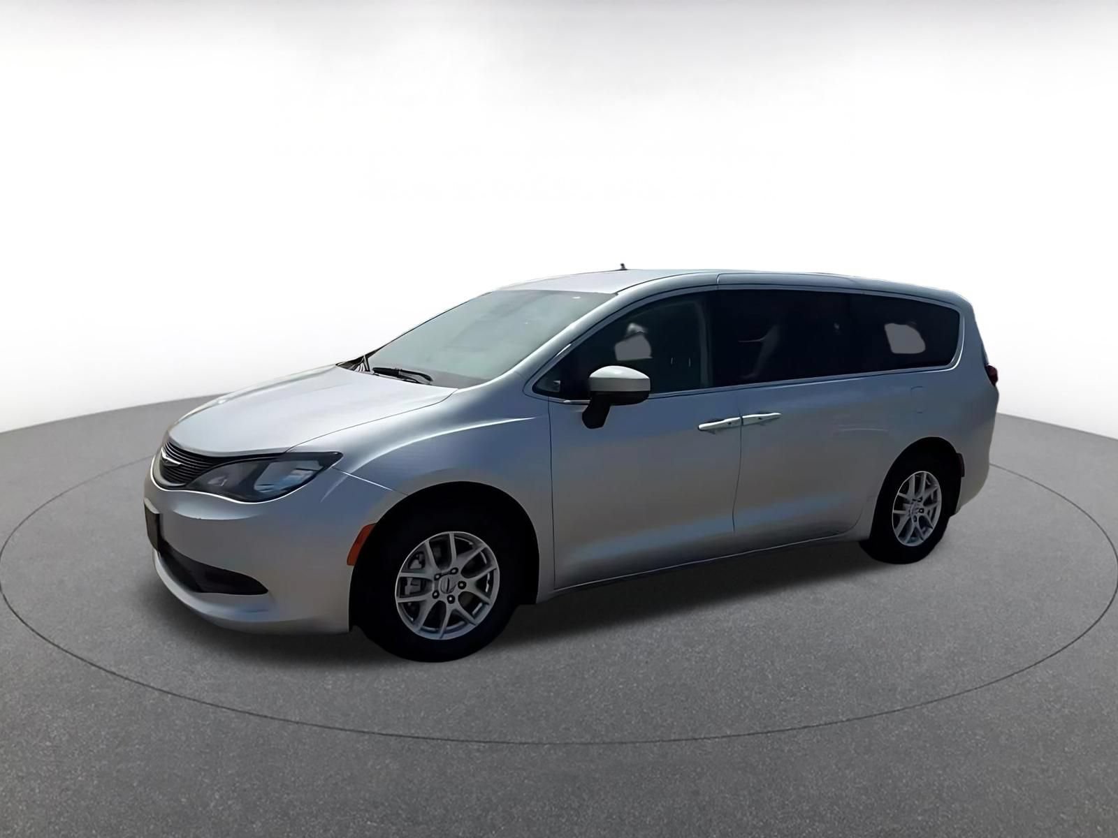 Thumbnail: 2023 Chrysler Voyager - 7