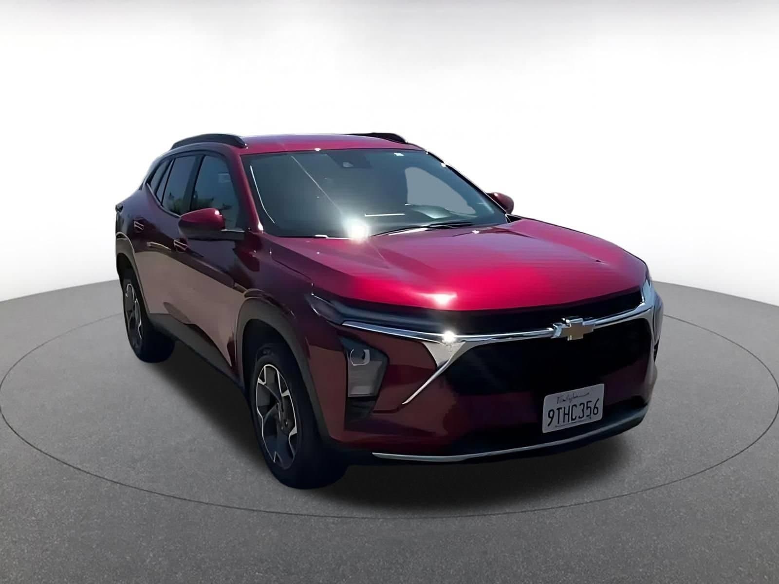 Thumbnail: 2025 Chevrolet Trax - 14