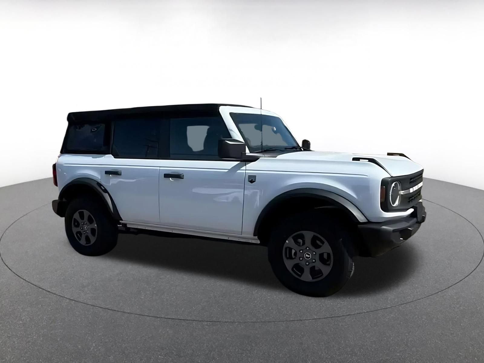 Thumbnail: 2026 Ford Bronco - 2