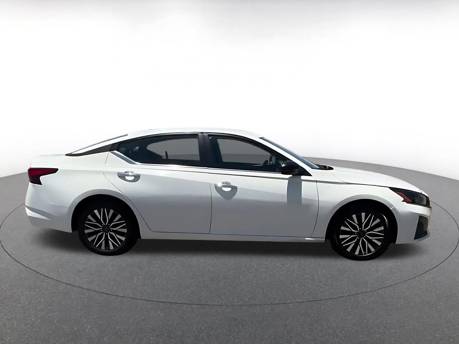 Thumbnail: 2025 Nissan Altima - 15