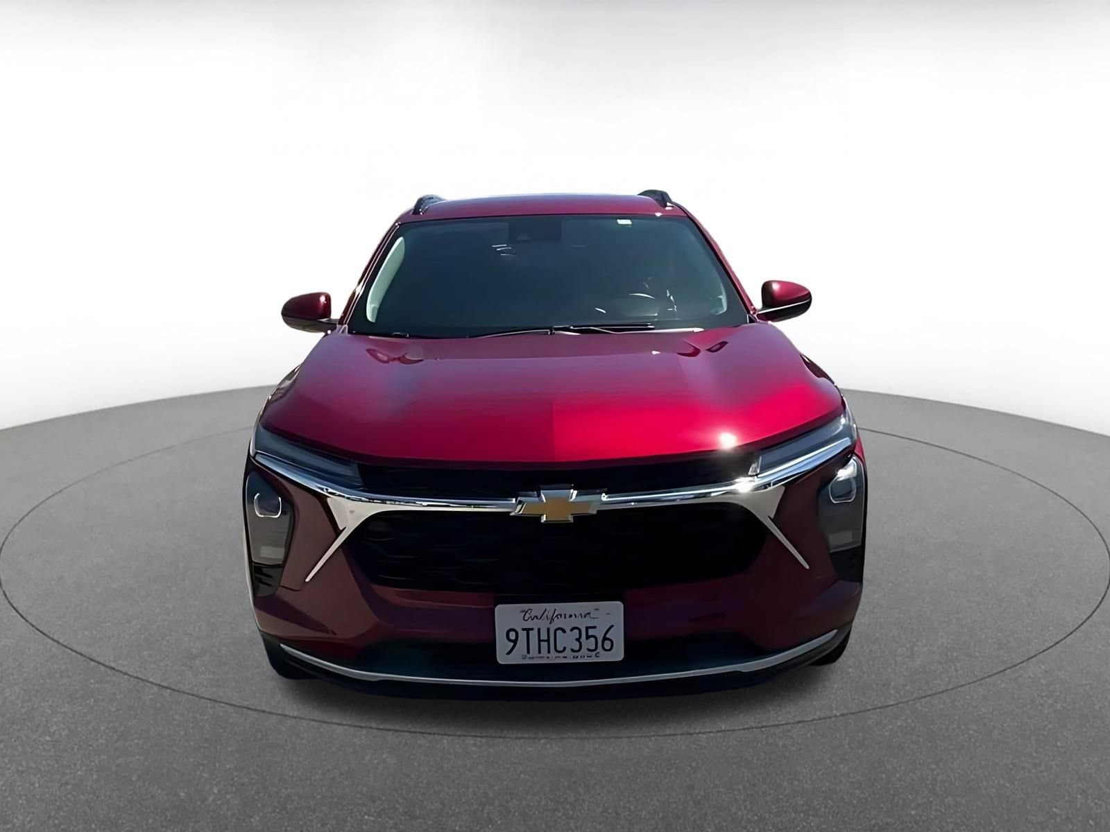 Thumbnail: 2025 Chevrolet Trax - 3
