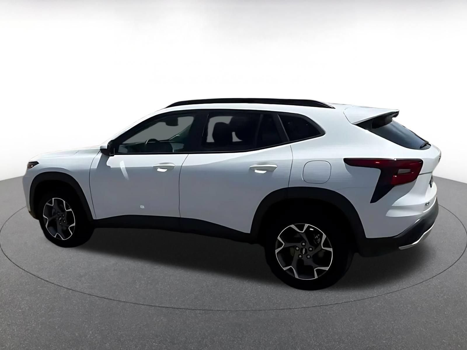 Thumbnail: 2025 Chevrolet Trax - 9
