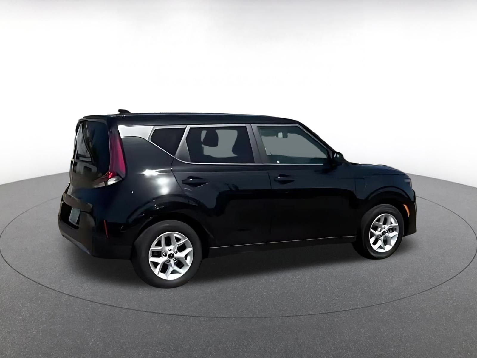 Thumbnail: 2025 Kia Soul - 13