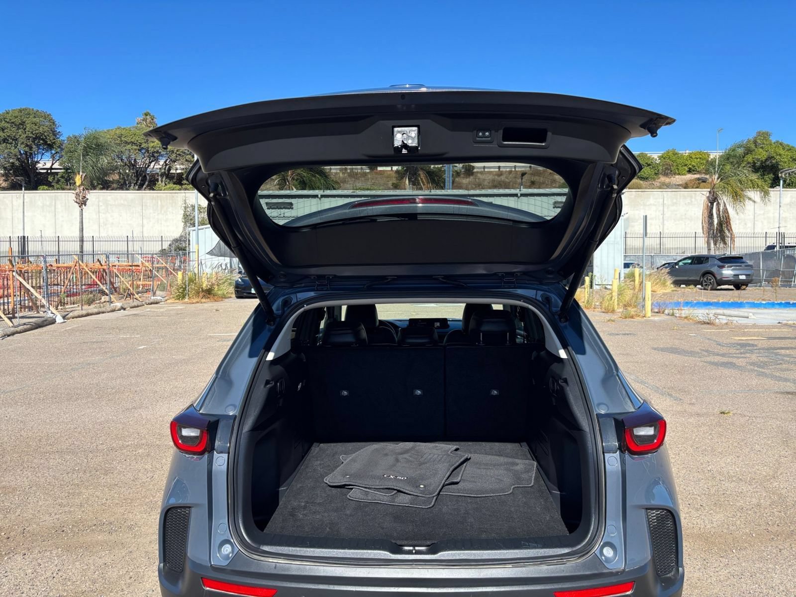 Thumbnail: 2026 Mazda CX-50 - 32