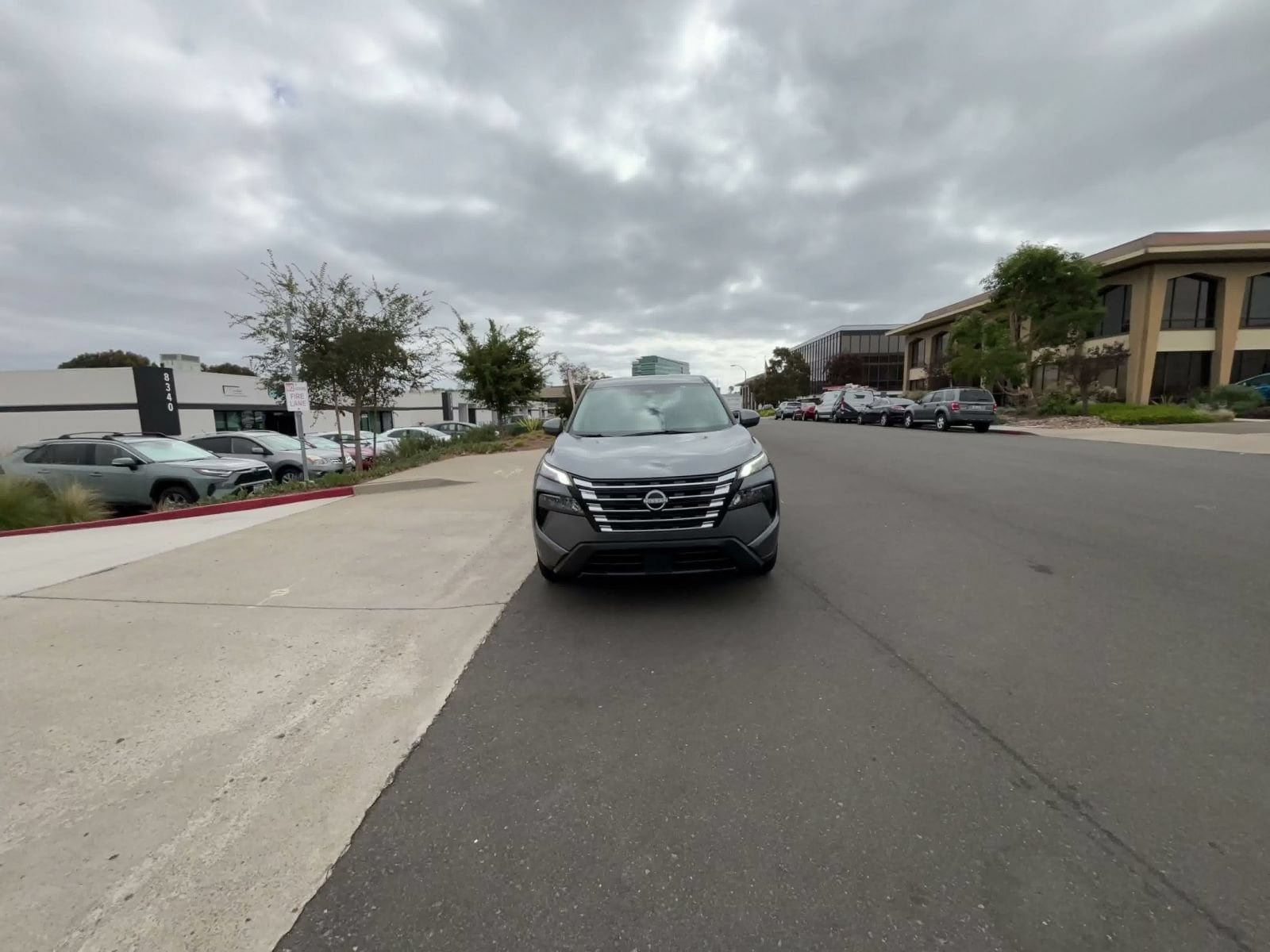 Thumbnail: 2025 Nissan Rogue - 4