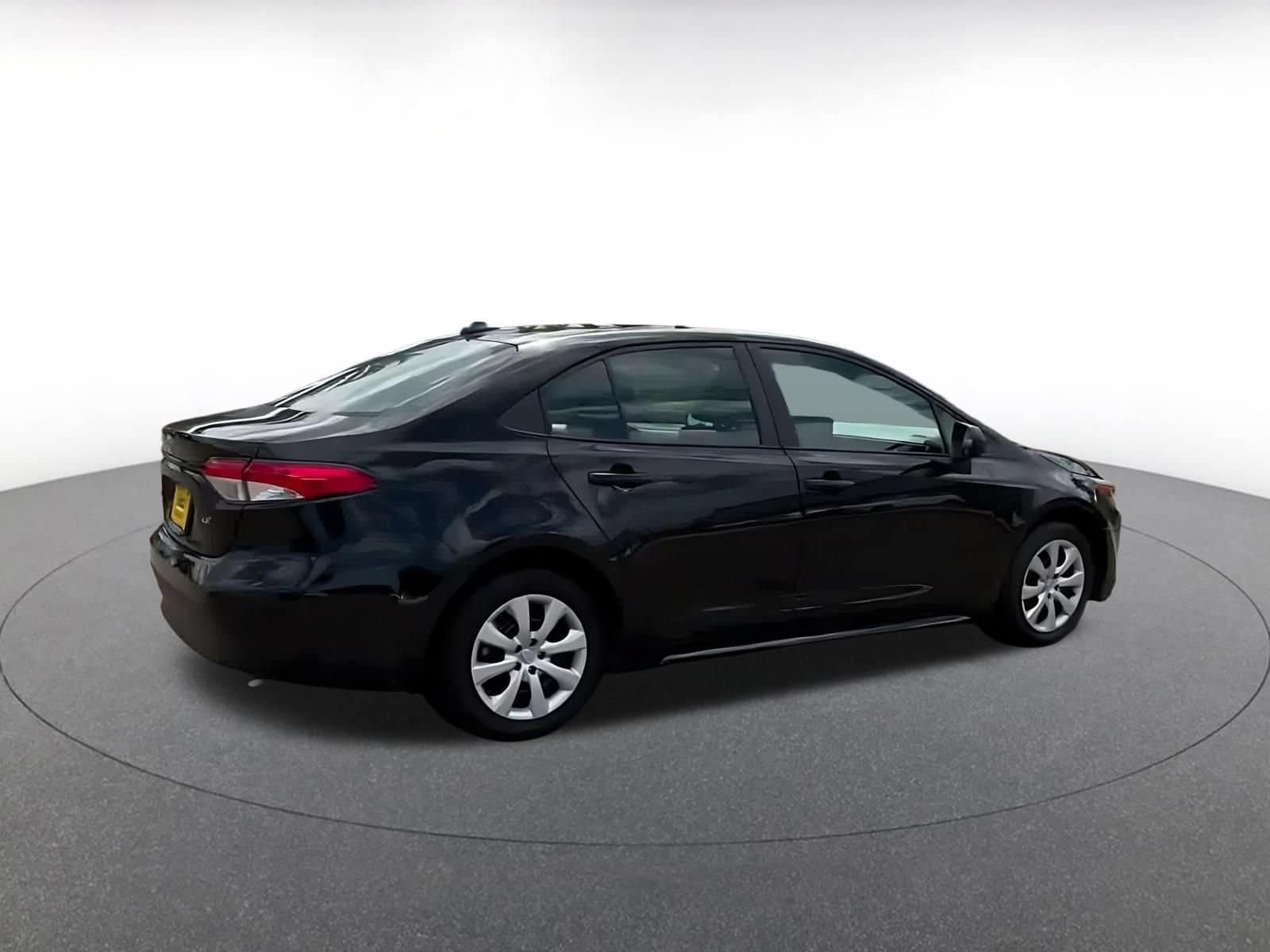 Thumbnail: 2025 Toyota Corolla - 14