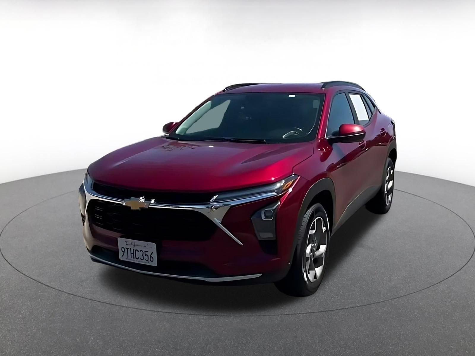 Thumbnail: 2025 Chevrolet Trax - 4