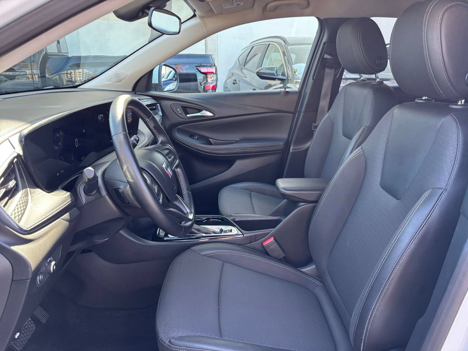 Thumbnail: 2025 Buick Encore GX - 25