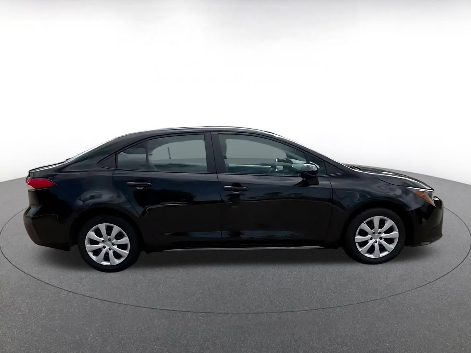 Thumbnail: 2025 Toyota Corolla - 15