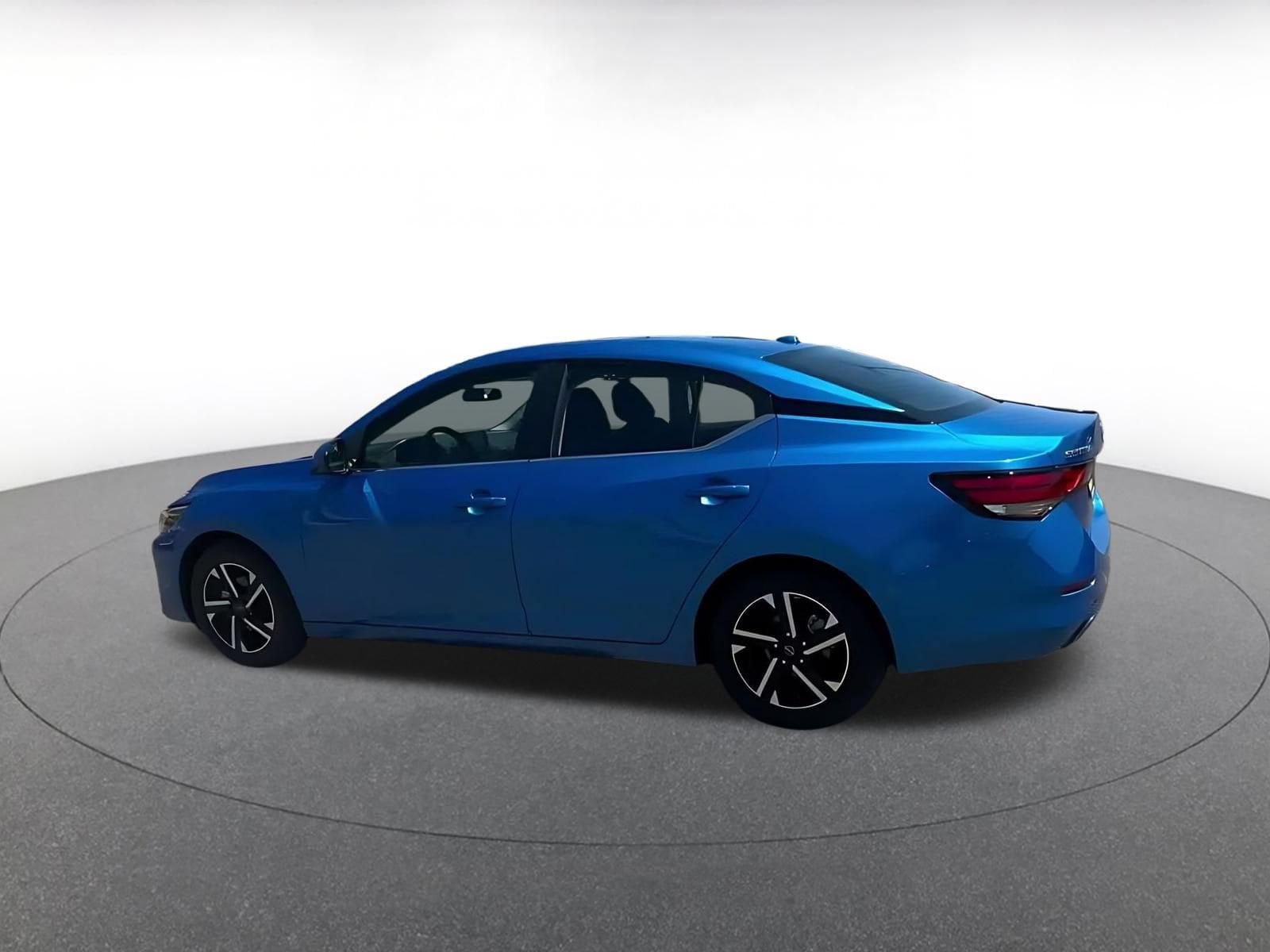 Thumbnail: 2025 Nissan Sentra - 4