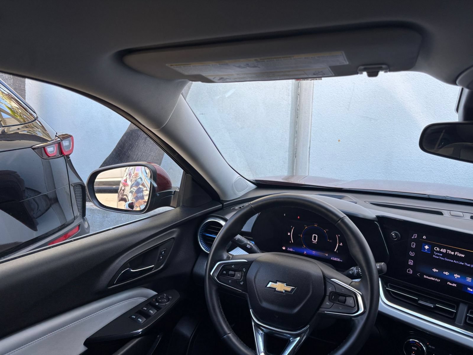 Thumbnail: 2025 Chevrolet Trax - 32