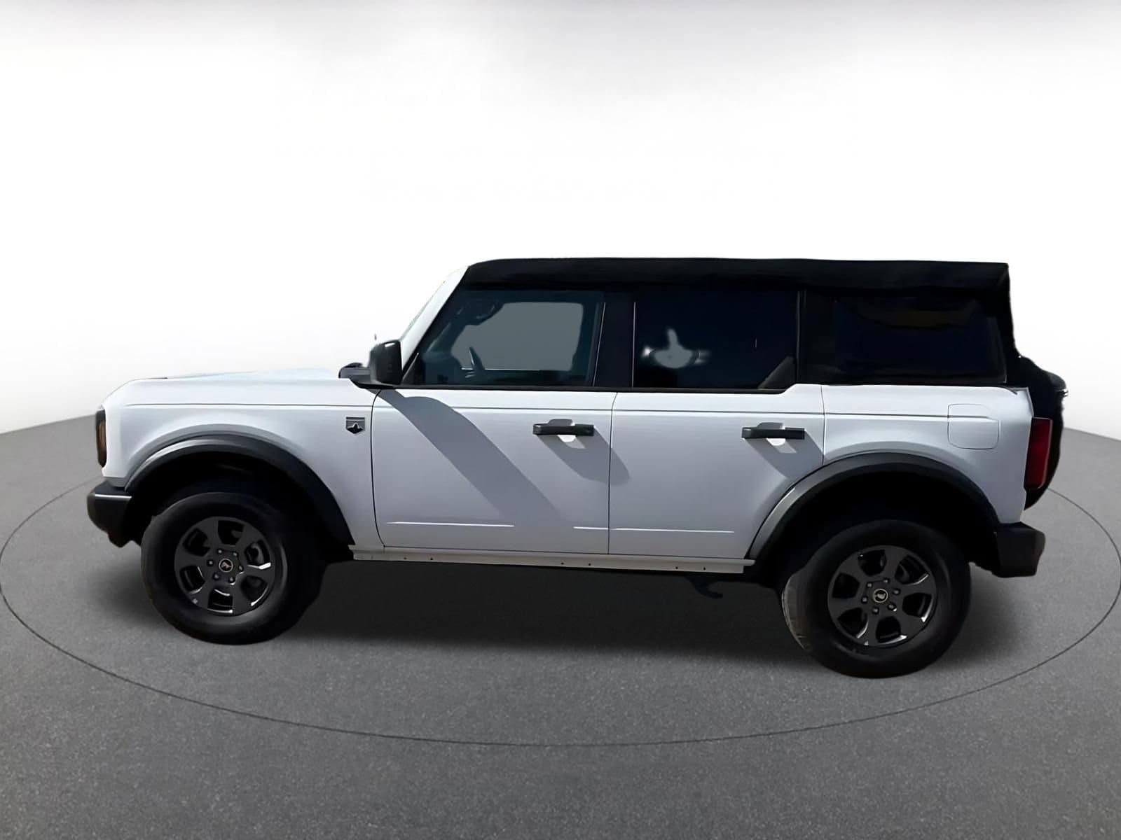 Thumbnail: 2026 Ford Bronco - 8