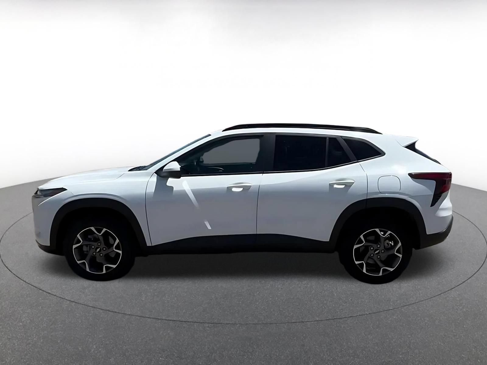 Thumbnail: 2025 Chevrolet Trax - 10