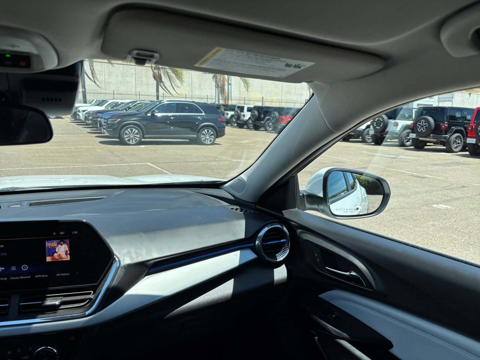 Thumbnail: 2025 Chevrolet Trax - 33