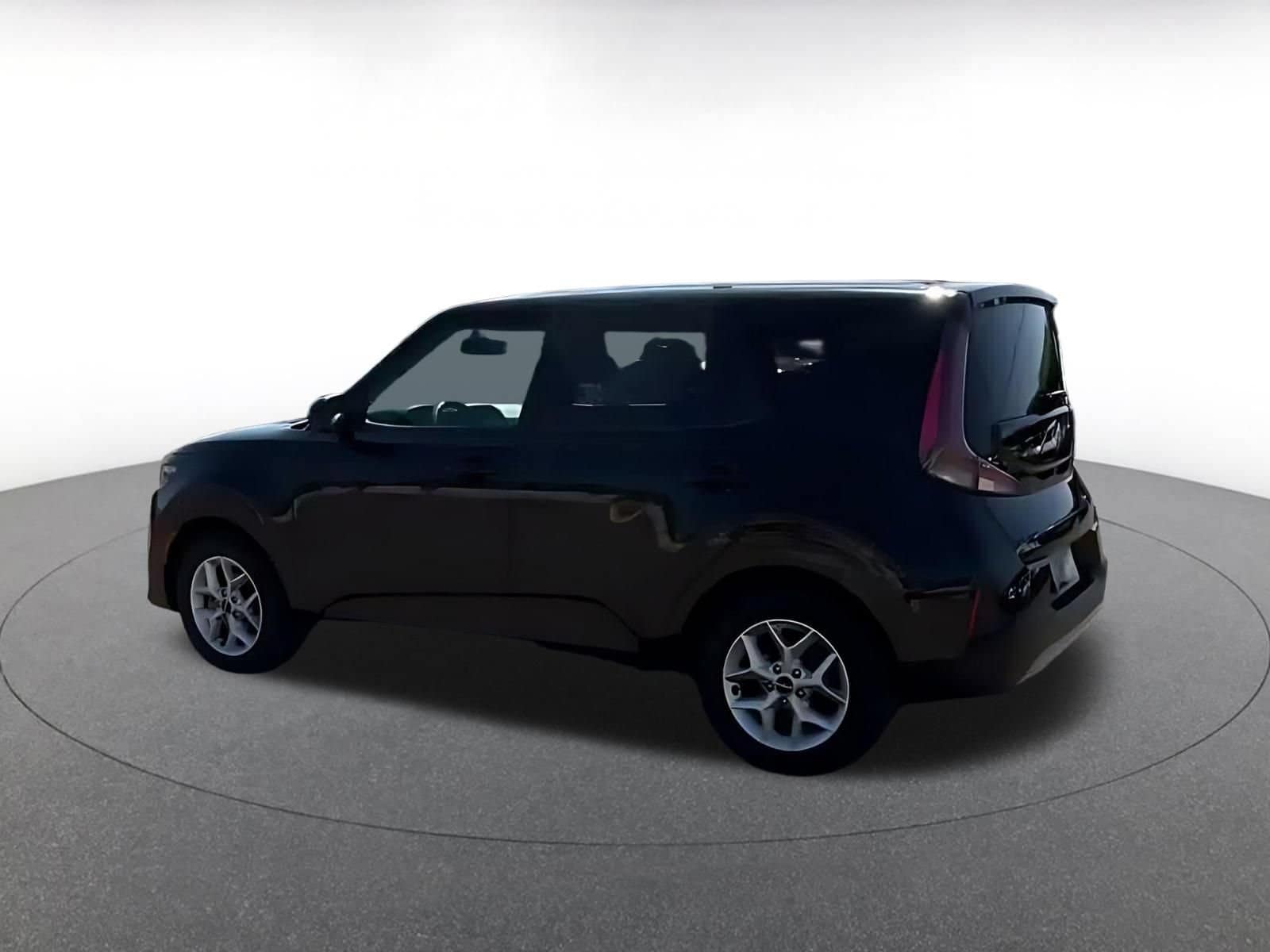Thumbnail: 2025 Kia Soul - 8