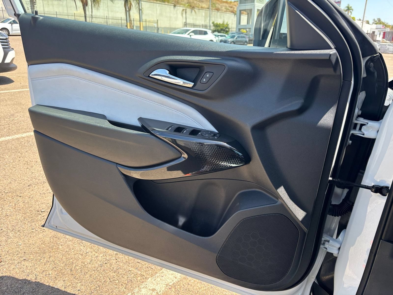 Thumbnail: 2025 Chevrolet Trax - 18