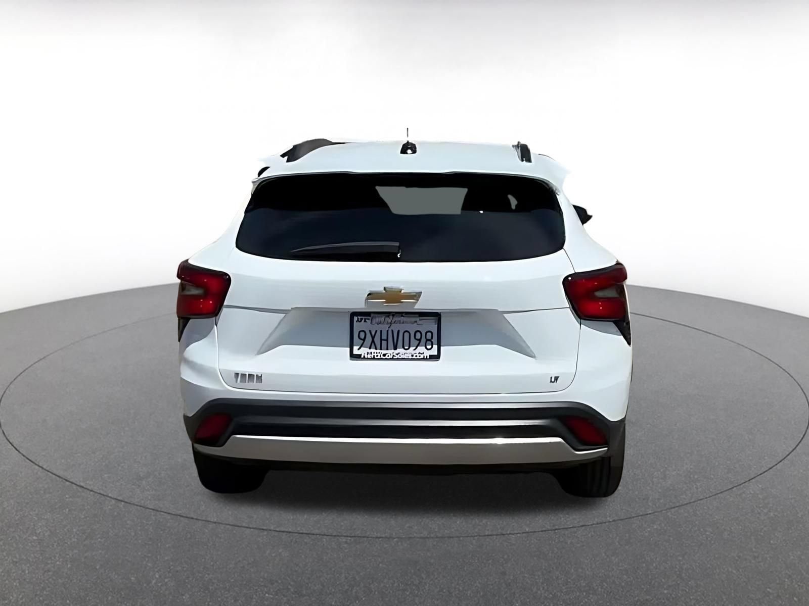 Thumbnail: 2025 Chevrolet Trax - 12