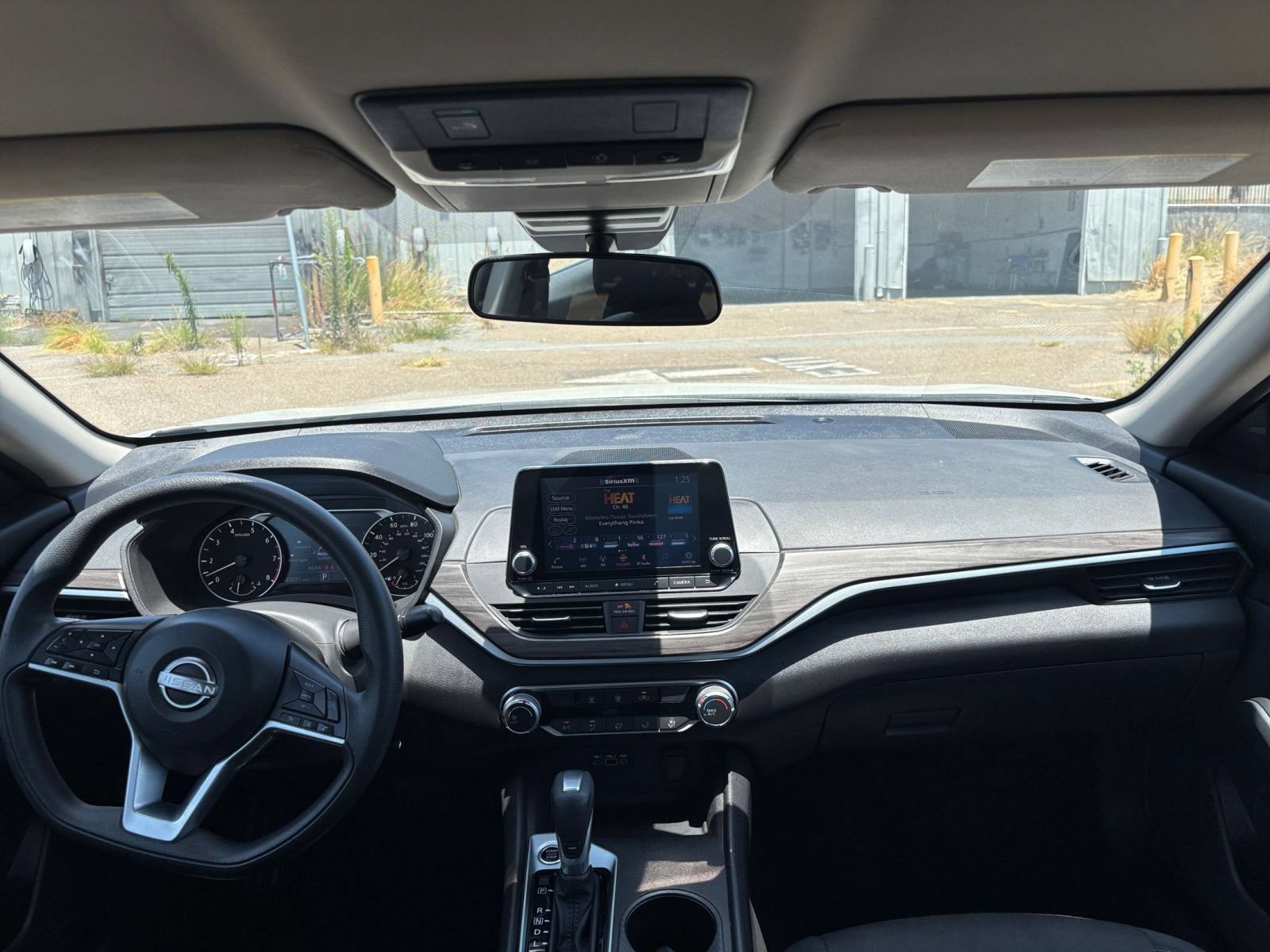 Thumbnail: 2025 Nissan Altima - 32