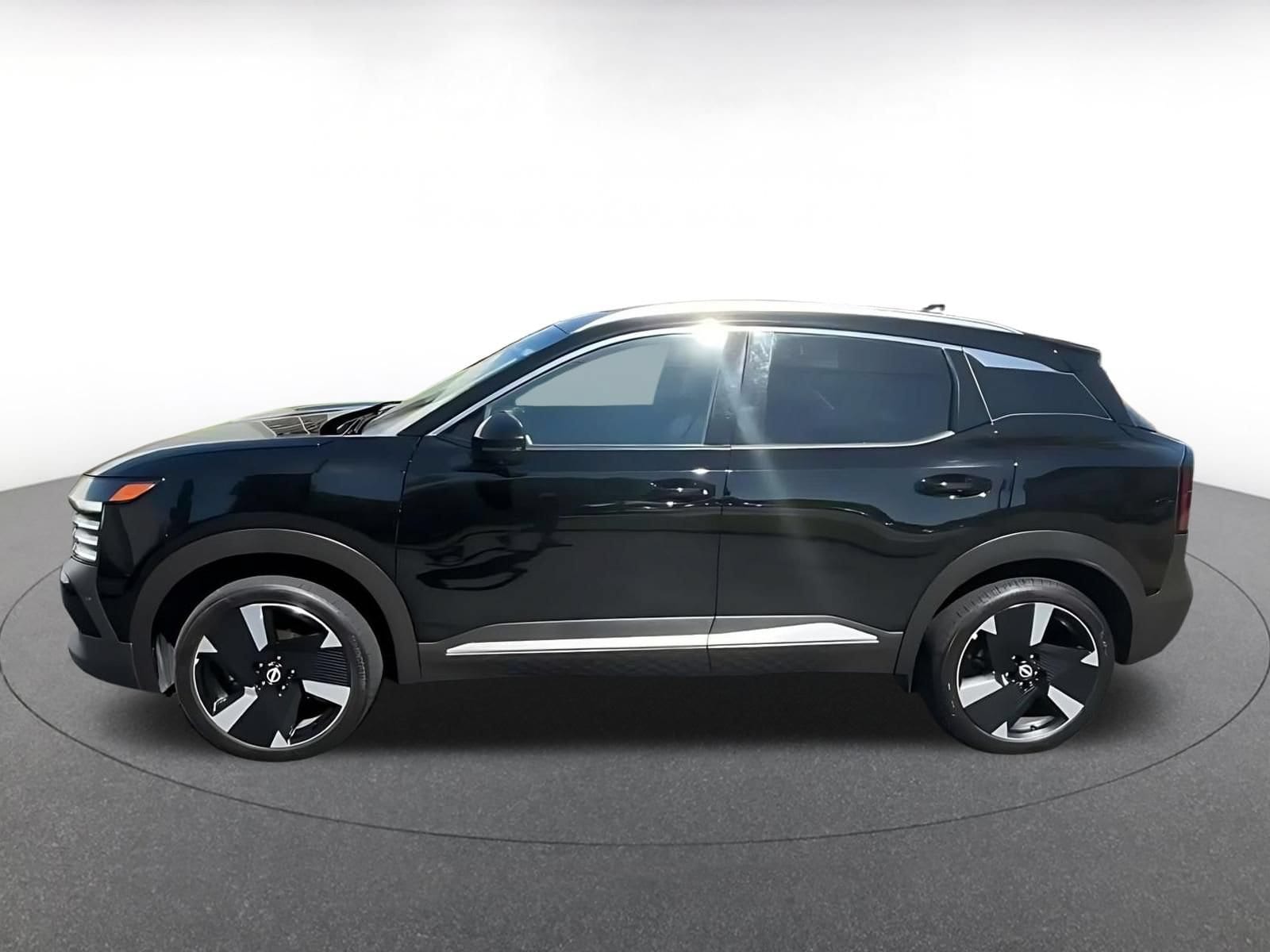 Thumbnail: 2026 Nissan Kicks - 8