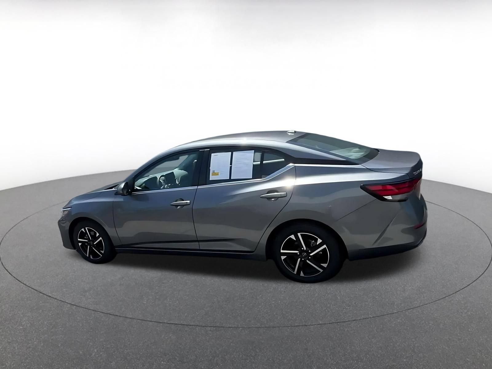 Thumbnail: 2025 Nissan Sentra - 9