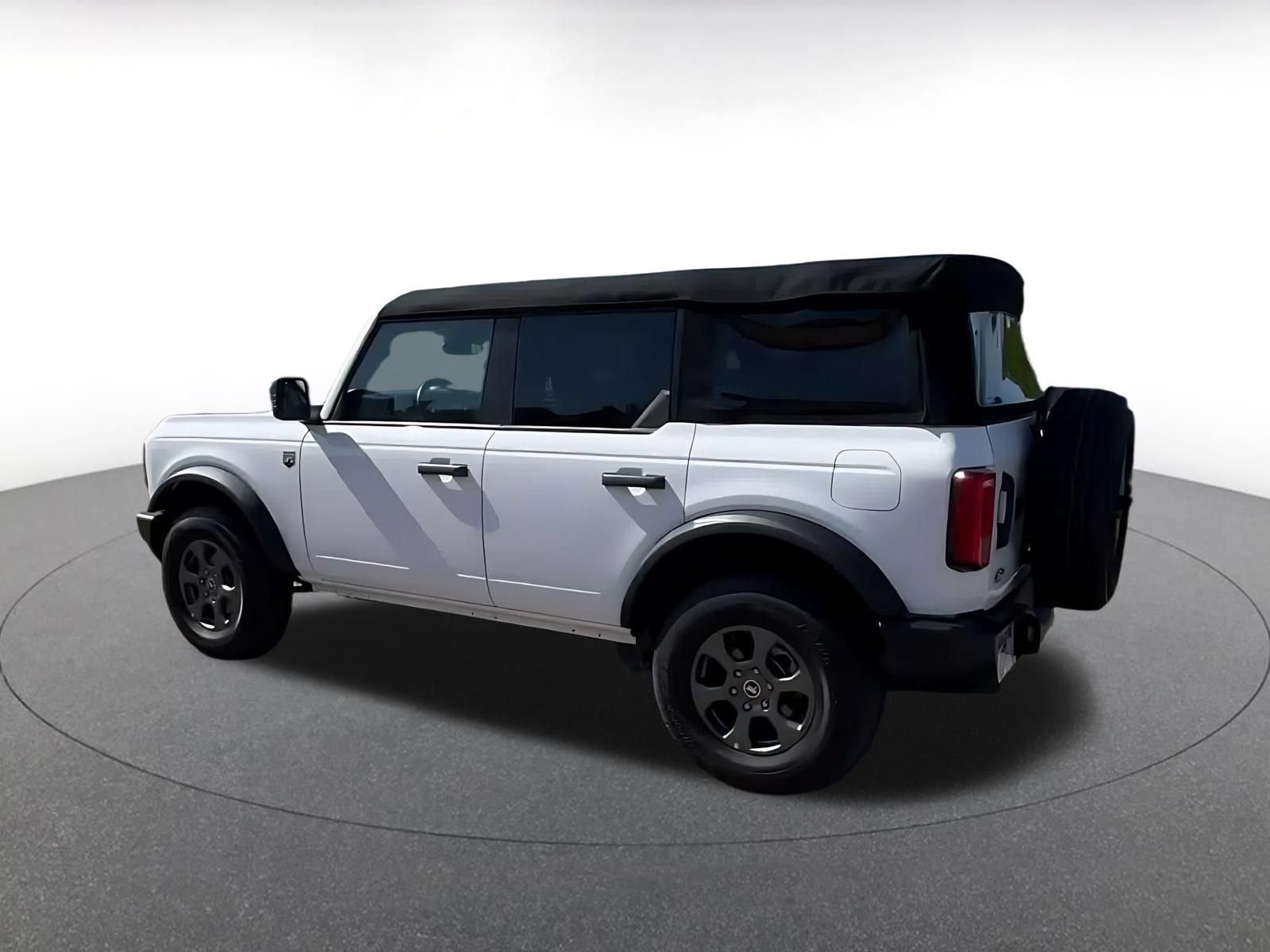 Thumbnail: 2026 Ford Bronco - 9