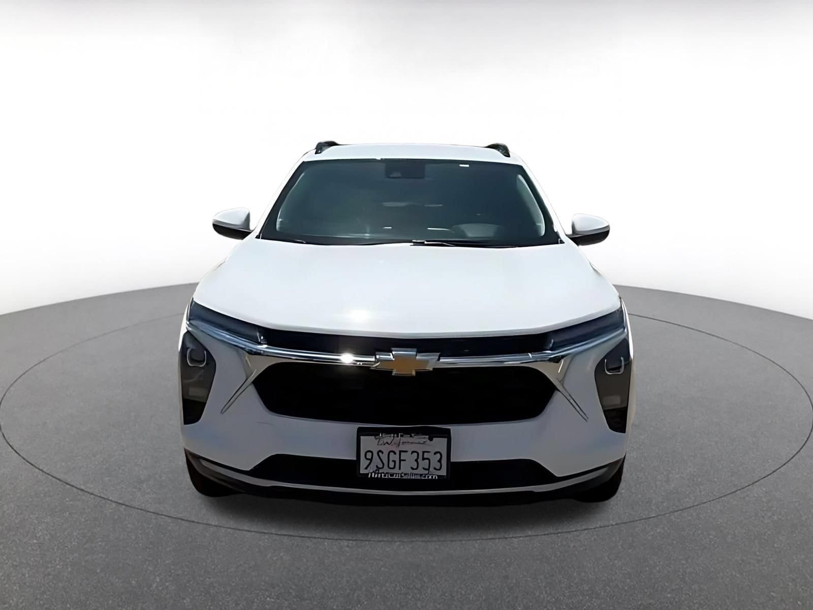 Thumbnail: 2025 Chevrolet Trax - 4