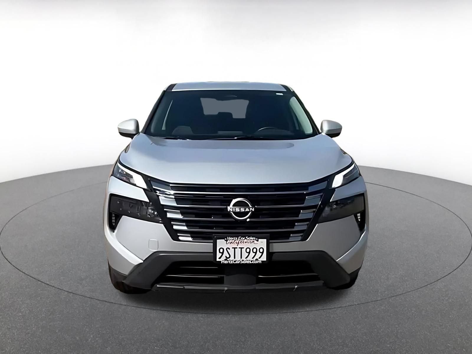 Thumbnail: 2025 Nissan Rogue - 4