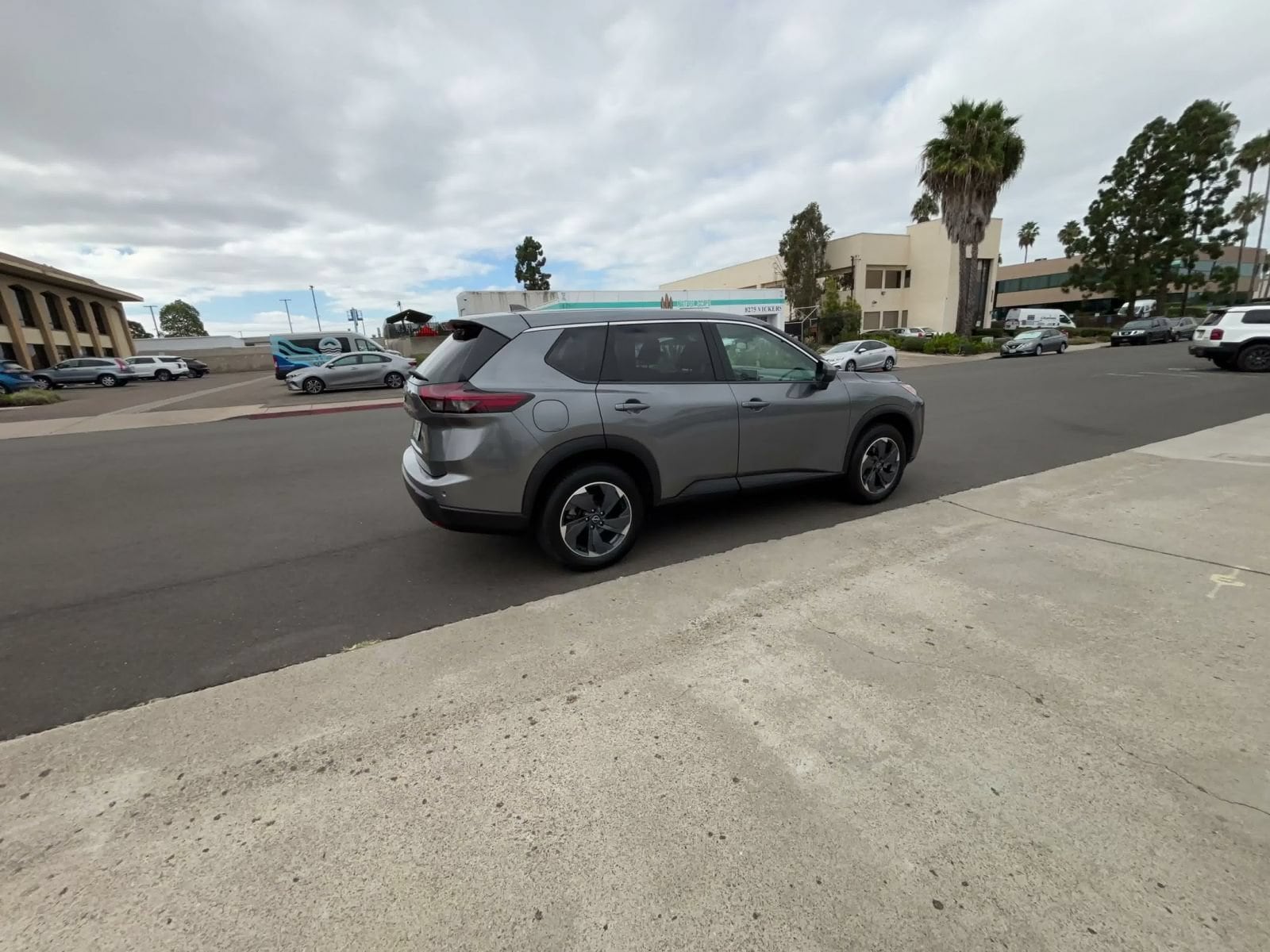 Thumbnail: 2025 Nissan Rogue - 13