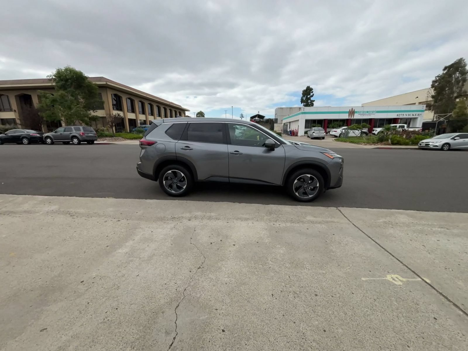 Thumbnail: 2025 Nissan Rogue - 15
