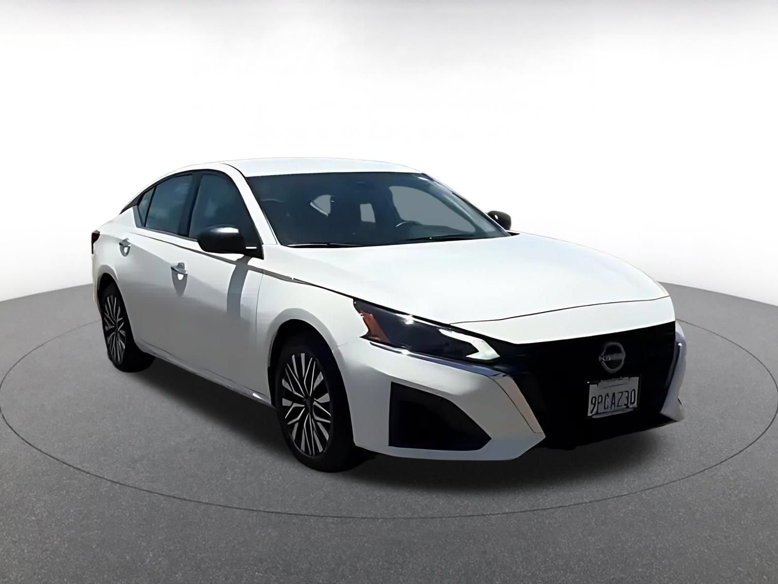 Thumbnail: 2025 Nissan Altima - 3