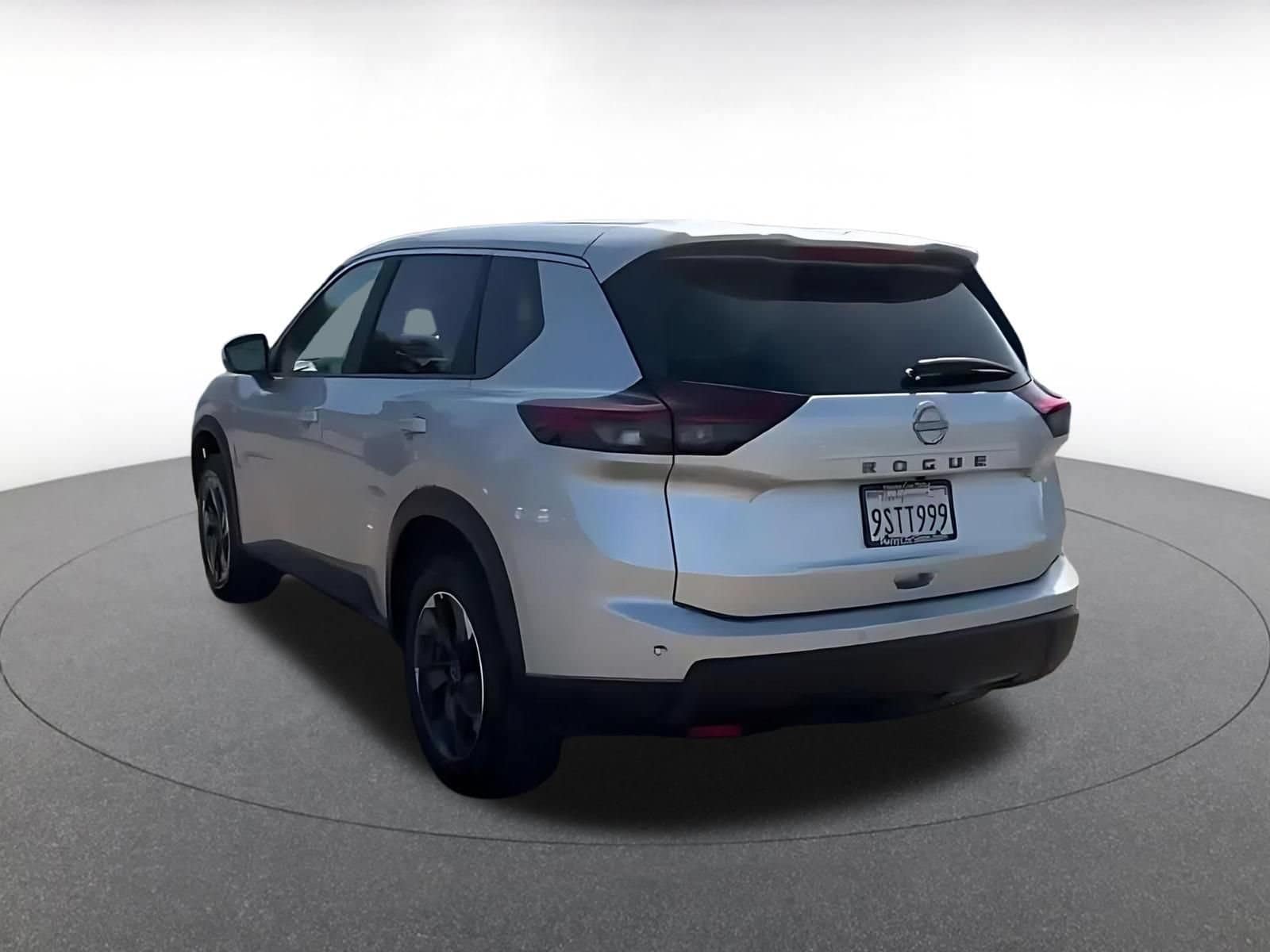 Thumbnail: 2025 Nissan Rogue - 10