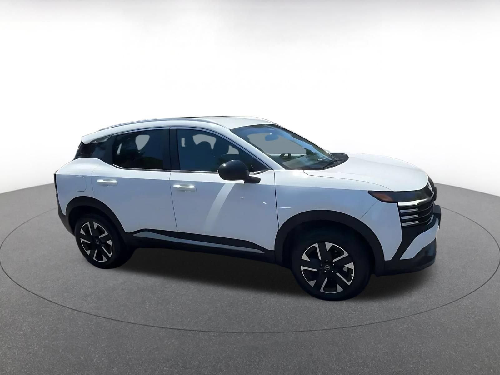 Thumbnail: 2026 Nissan Kicks - 2