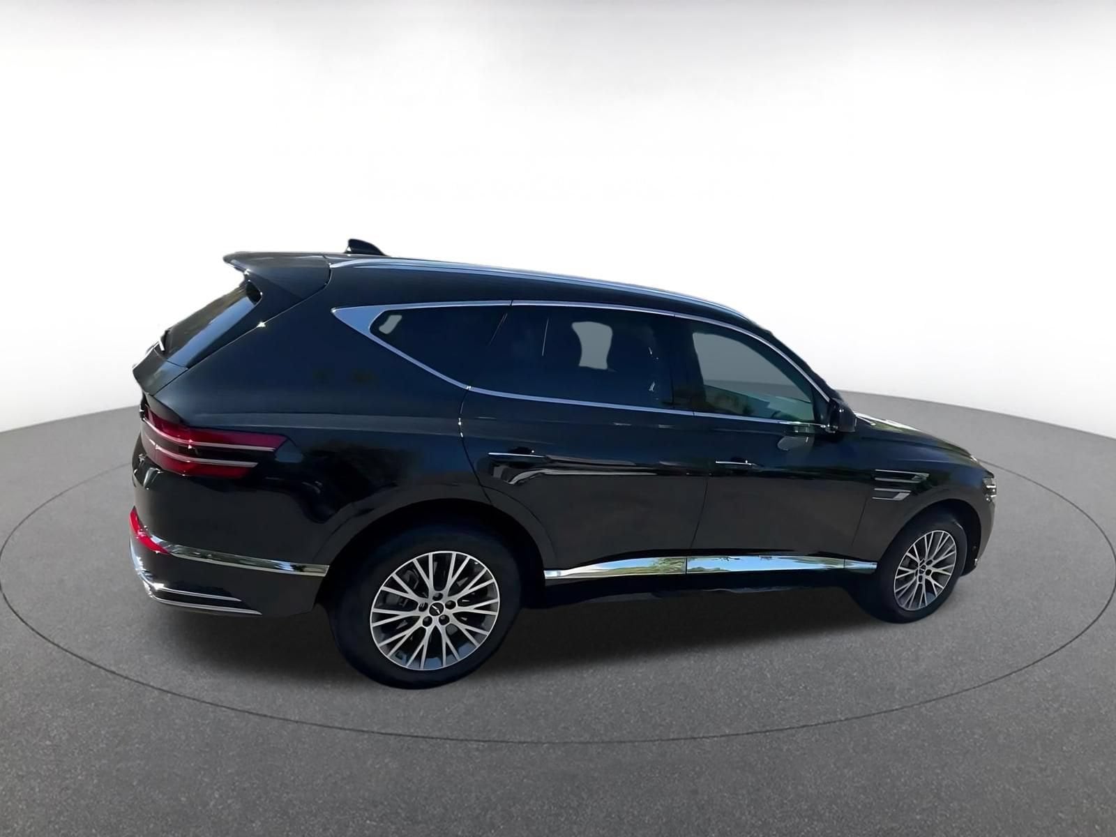 Thumbnail: 2026 Genesis GV80 - 14