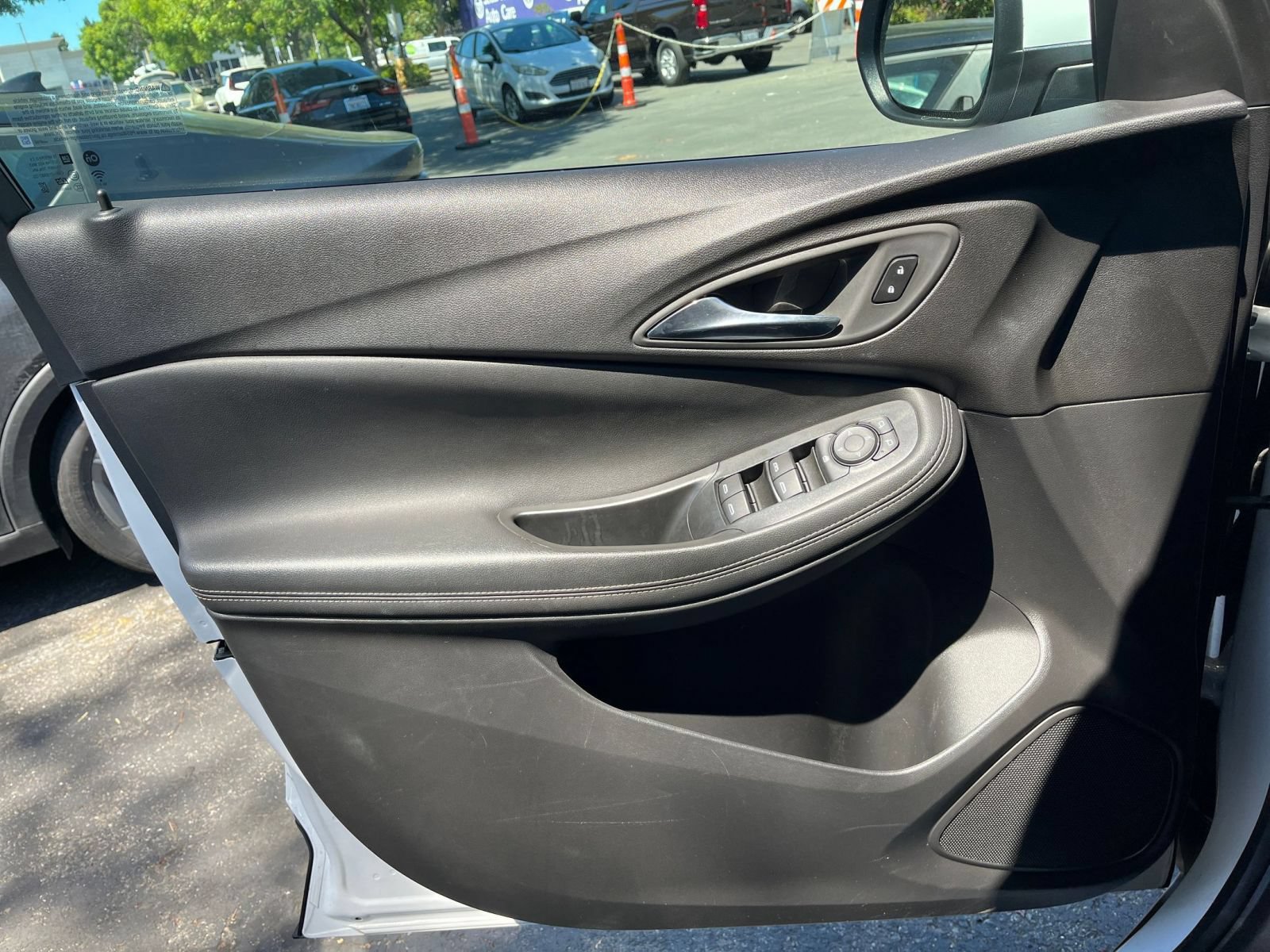 Thumbnail: 2025 Buick Encore GX - 18