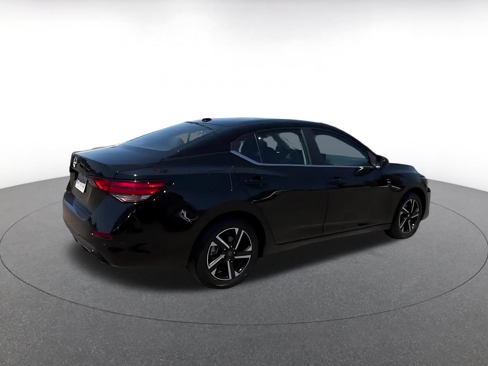 Thumbnail: 2025 Nissan Sentra - 14