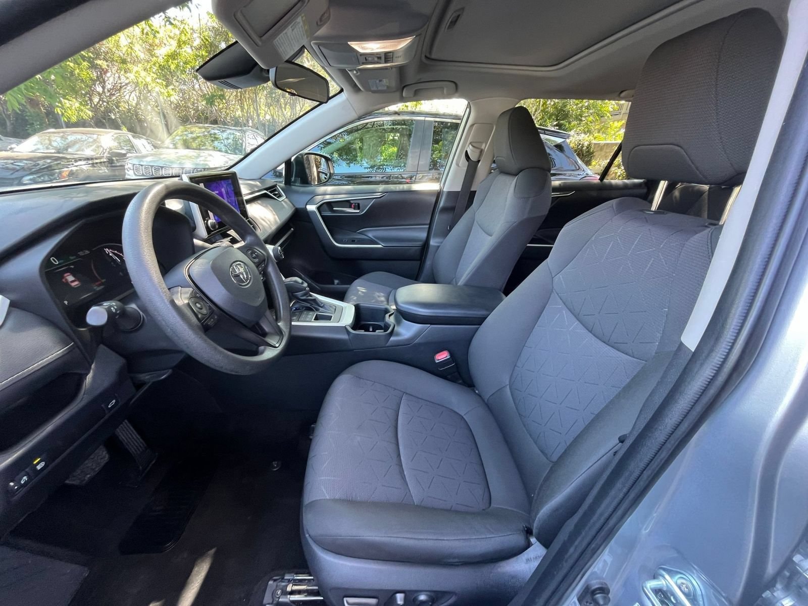 Thumbnail: 2024 Toyota RAV4 - 27