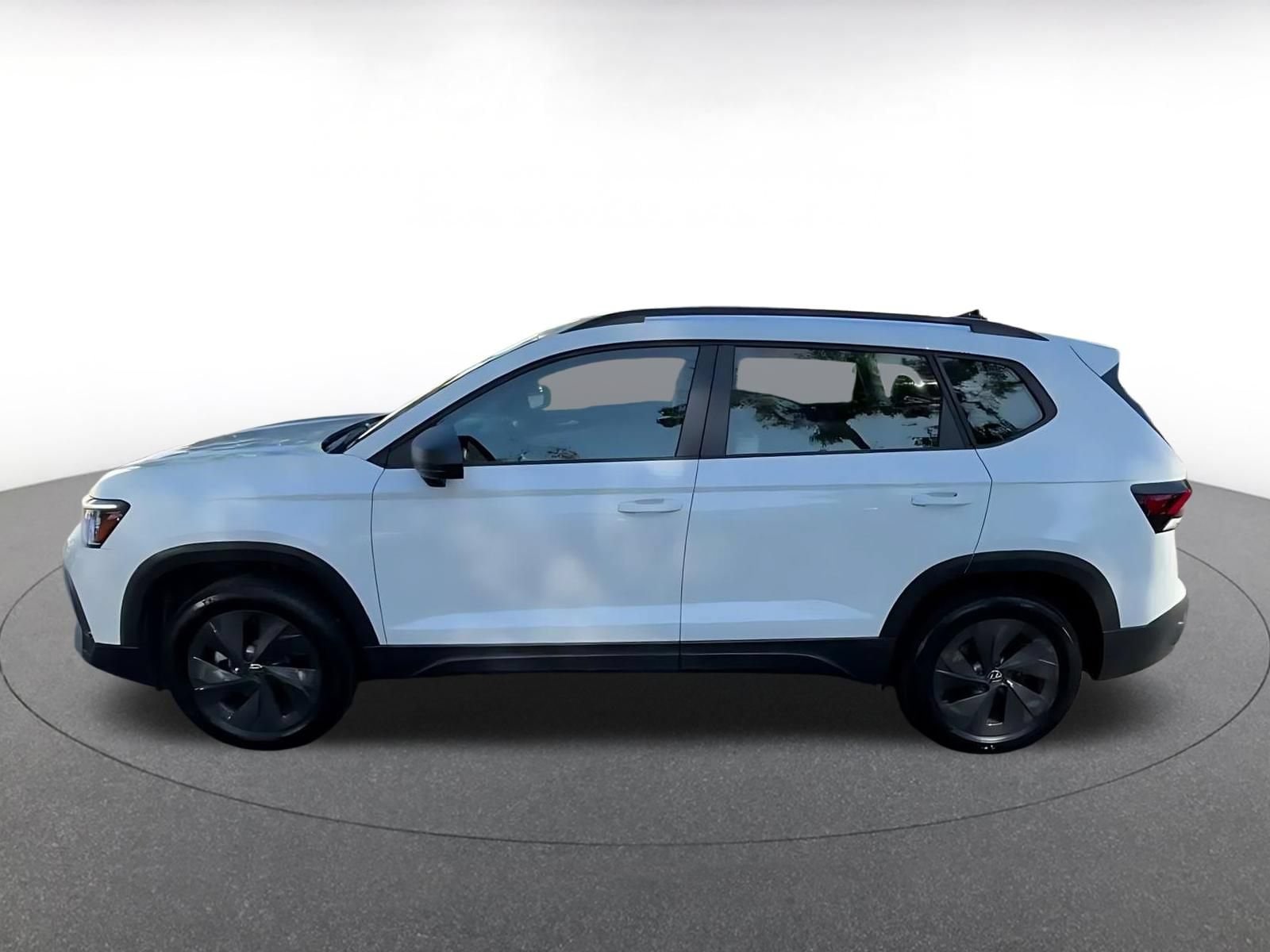 Thumbnail: 2026 Volkswagen Taos - 8