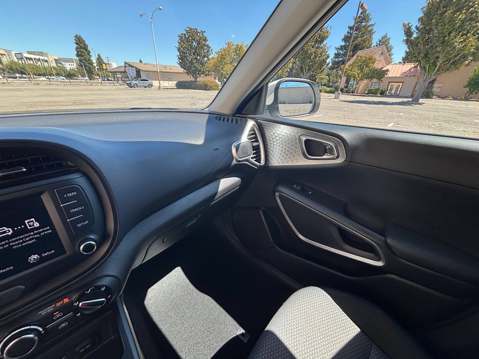 Thumbnail: 2025 Kia Soul - 32
