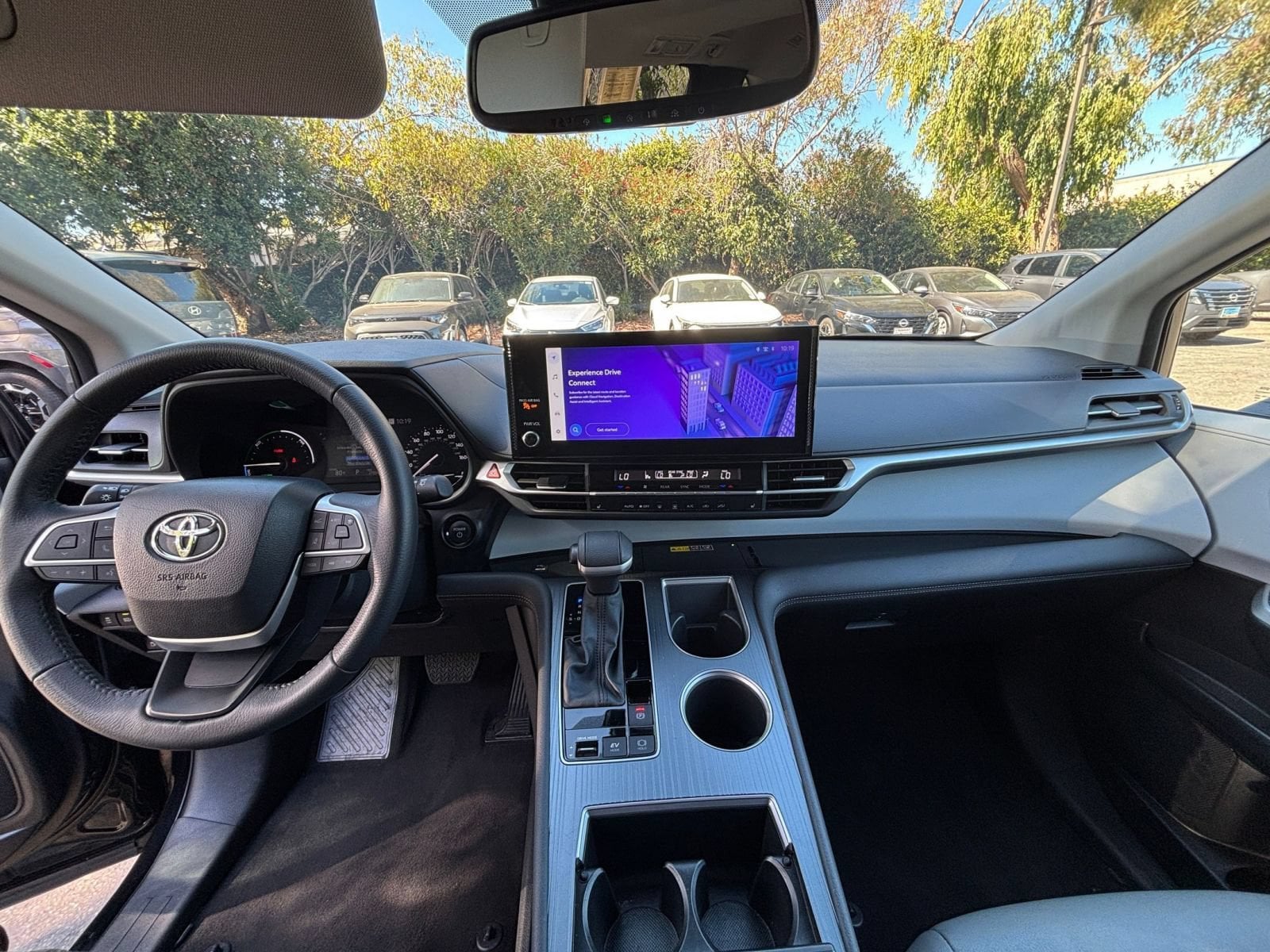 Thumbnail: 2025 Toyota Sienna - 35