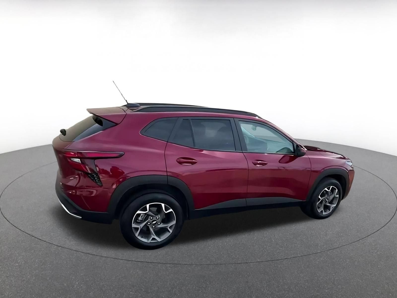 Thumbnail: 2025 Chevrolet Trax - 14