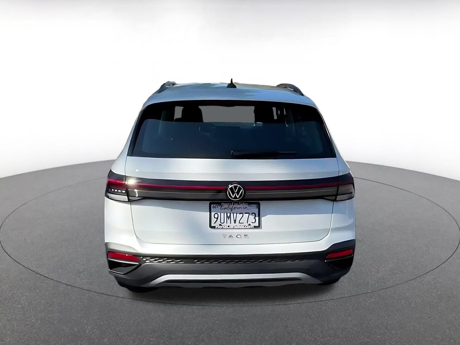 Thumbnail: 2026 Volkswagen Taos - 12