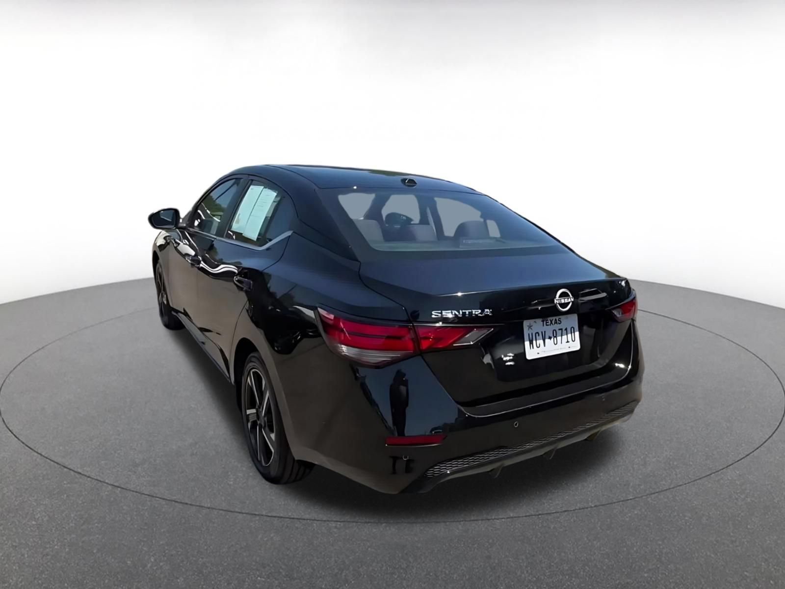 Thumbnail: 2025 Nissan Sentra - 10