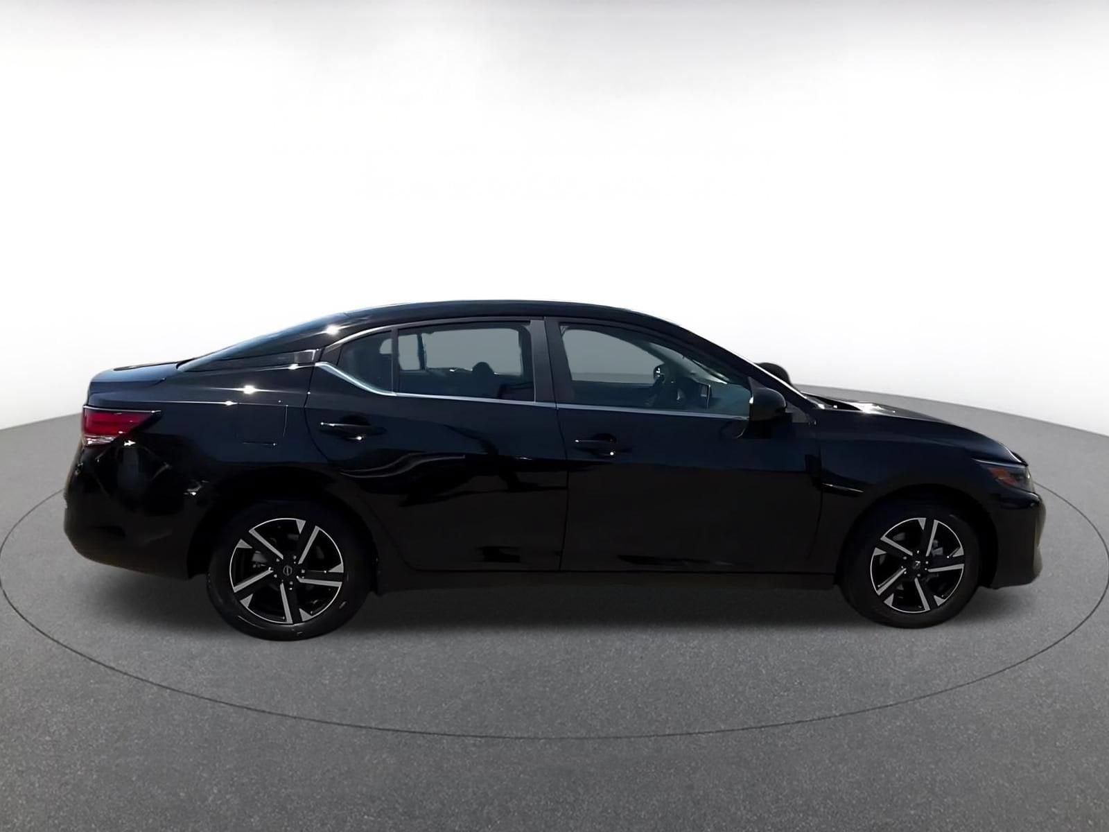 Thumbnail: 2025 Nissan Sentra - 15