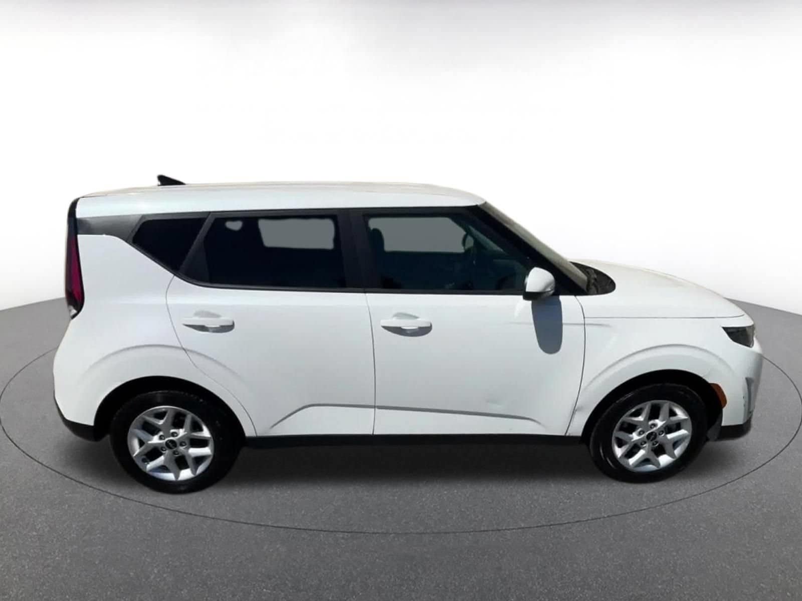 Thumbnail: 2025 Kia Soul - 15