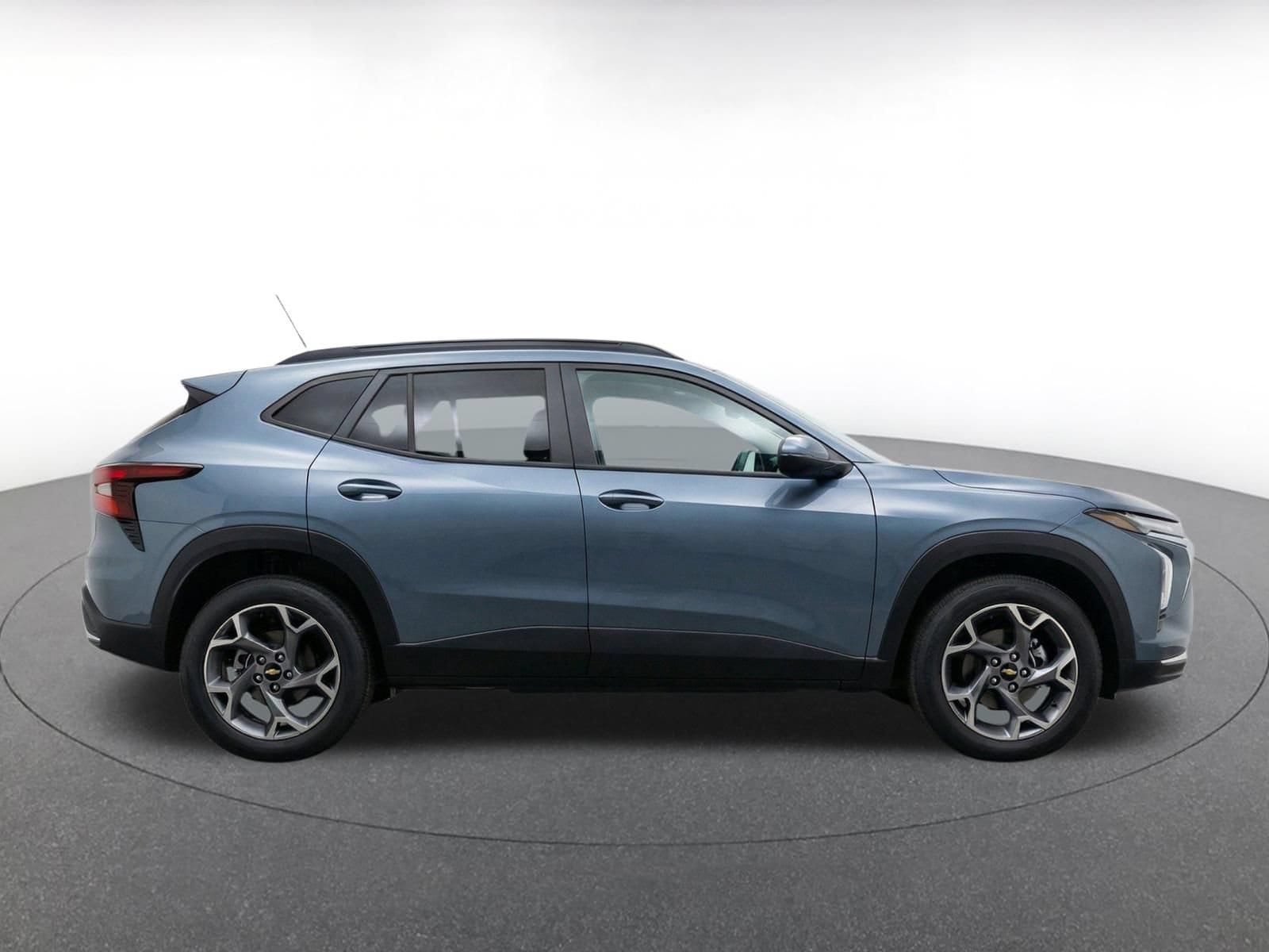 Thumbnail: 2025 Chevrolet Trax - 13