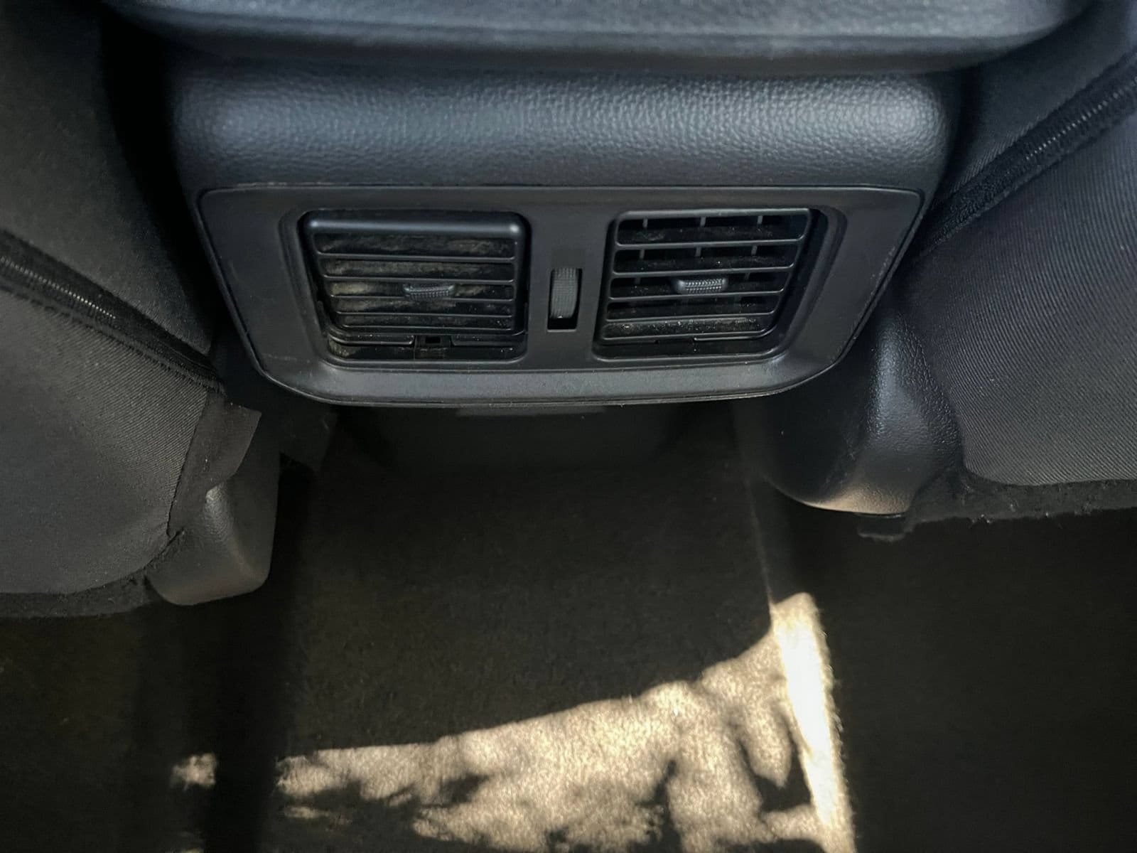 Thumbnail: 2024 Toyota RAV4 - 24