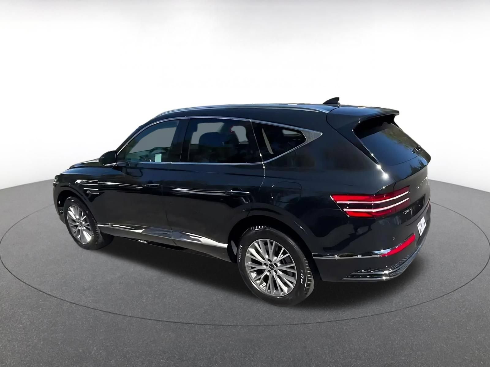 Thumbnail: 2026 Genesis GV80 - 9