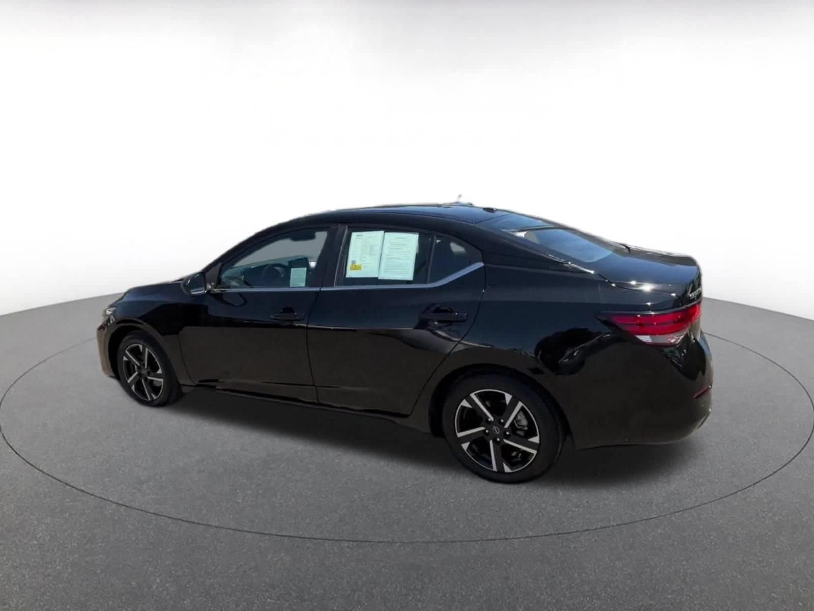 Thumbnail: 2025 Nissan Sentra - 9